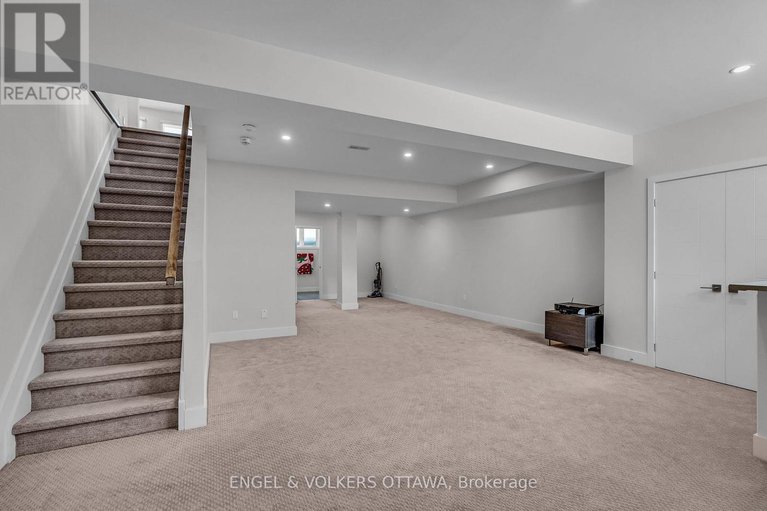 27931085/231-daniel-avenue/ottawa-westtunneys-pasture/ottawa/ontario/K1Y0C7_44