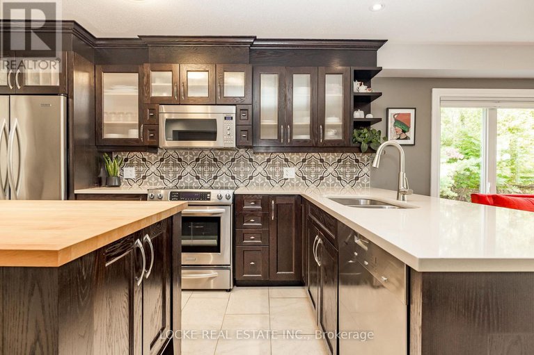 28872306/106-parkrose-private/chatelaine-village/ottawa/ontario/K4A0N8_12