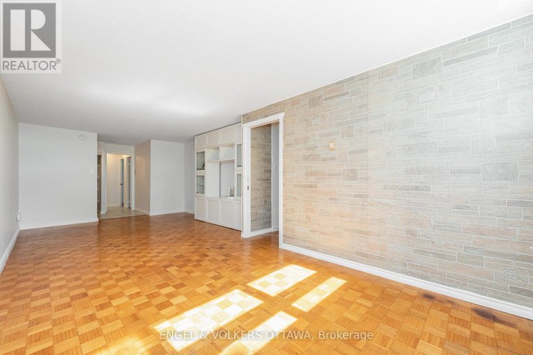 28759787/8-1356-meadowlands-drive-e/borden-farmstewart-farmcarleton-heightsparkwood-hills/ottawa/ontario/K2E6K6_12