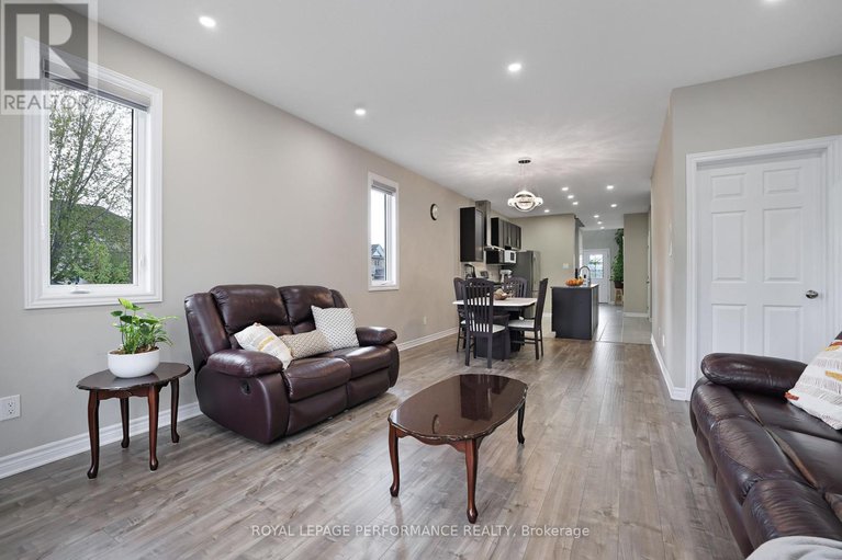 28652205/10-kinetic-way/cedargrovefraserdale/ottawa/ontario/K2J0C9_16
