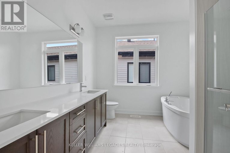 28608442/11-mendoza-way/emerald-meadowstrailwest/ottawa/ontario/K2S1B6_15