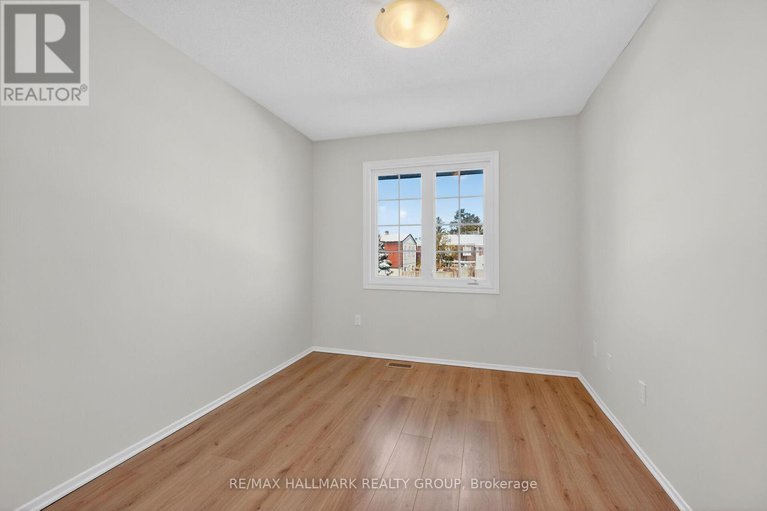 29361218/111-1061-meadowlands-drive/carleton-square/ottawa/ontario/K2C0K5_37