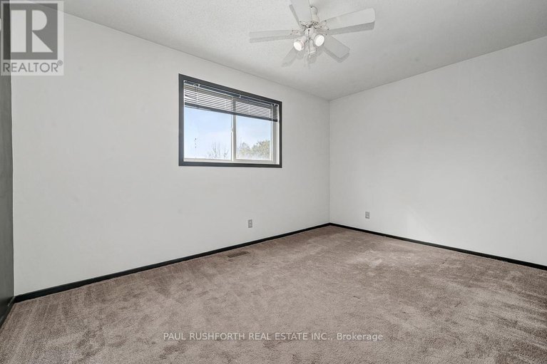 29401586/8-mac-storey-street/richmond/ottawa/ontario/K0A2Z0_24