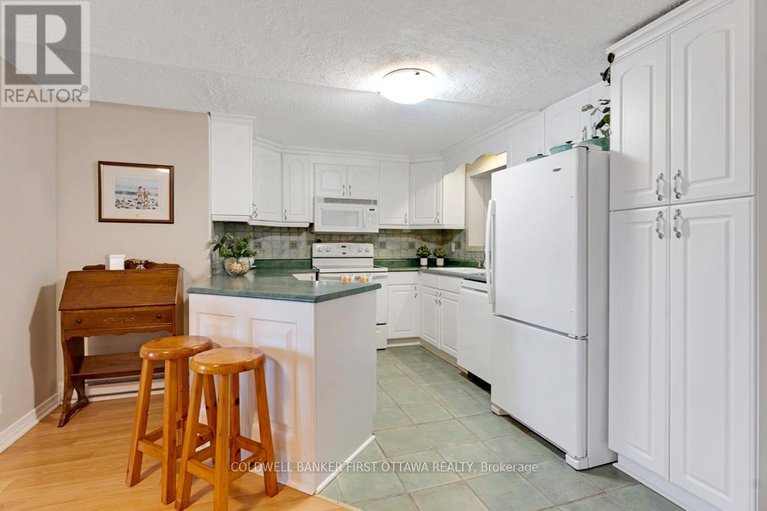 28652257/160-mcveety-road/drummondnorth-elmsley-north-elmsley-twp/drummondnorth-elmsley/ontario/K7H3C7_13