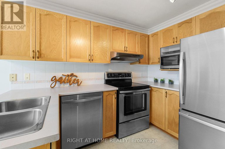 28515655/77-flowertree-crescent/emerald-meadowstrailwest/ottawa/ontario/K2M2R7_16