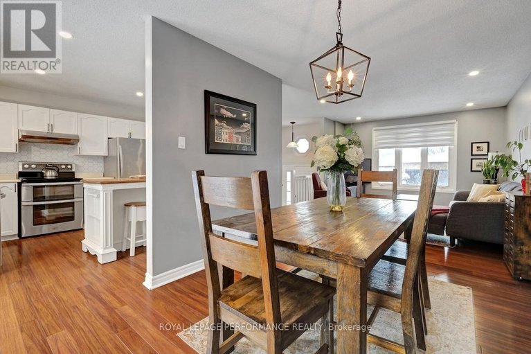 29180735/552-loucks-drive/village-of-russell/russell/ontario/K4R1B6_10