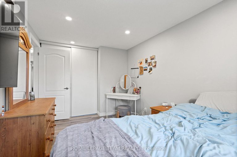 28902935/1578-cheevers-crescent/fallingbrookpineridge/ottawa/ontario/K4A2J8_21