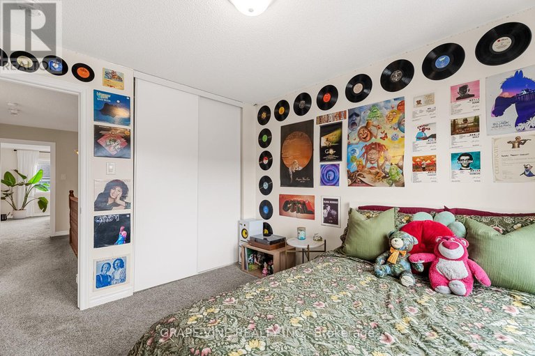 29235823/568-voie-du-pin-rouge-way/mer-bleuebradley-estatesanderson-park/ottawa/ontario/K1W0C4_27