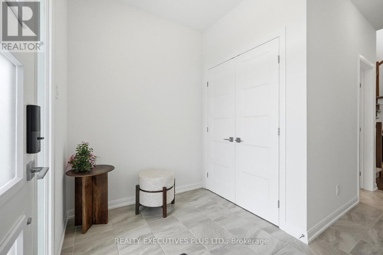 29673656/429-sterling-avenue/clarencerockland-twp/clarence-rockland/ontario/K4K0M5_4