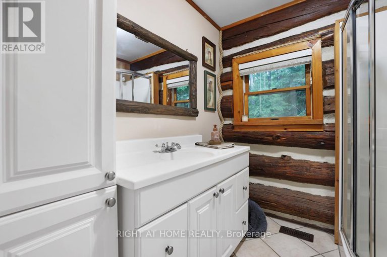 28646324/120-burgess-drive/drummondnorth-elmsley-north-elmsley-twp/drummondnorth-elmsley/ontario/K7H3C5_13