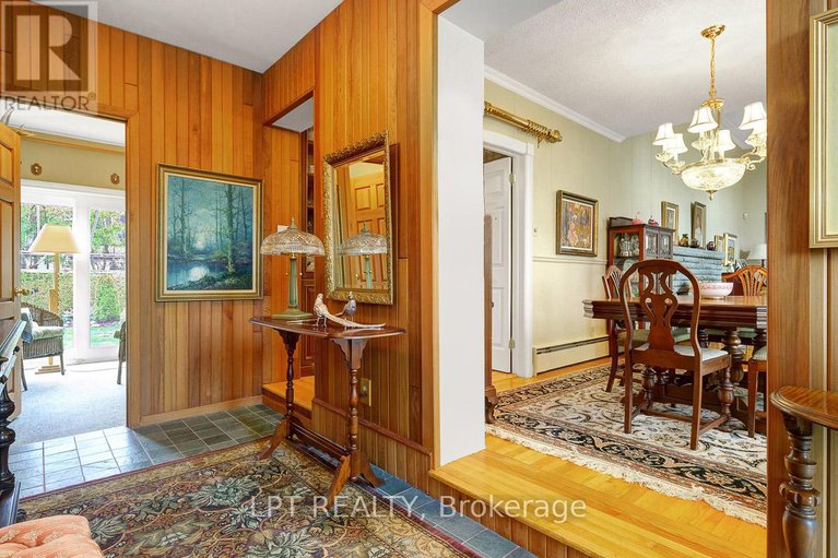 28230942/169-roger-road/faircrest-heights/ottawa/ontario/K1H5C7_7