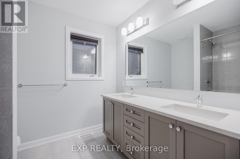 28953712/796-cappamore-drive/half-moon-bay/ottawa/ontario/K2J6V6_36