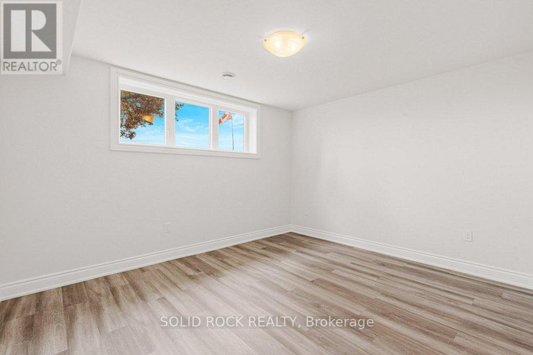 28351753/30-lakeview-drive/iroquois/south-dundas/ontario/K0E1K0_28