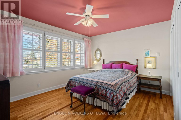 29392390/702-dovercourt-avenue/laurentianview/ottawa/ontario/K2A0W7_14