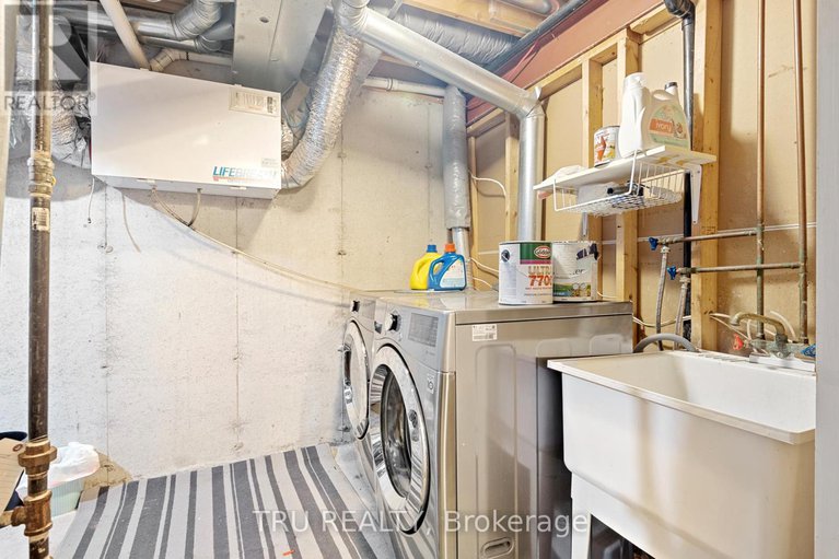 29057884/244-stoneway-drive/barrhaven-east/ottawa/ontario/K2G6A8_17