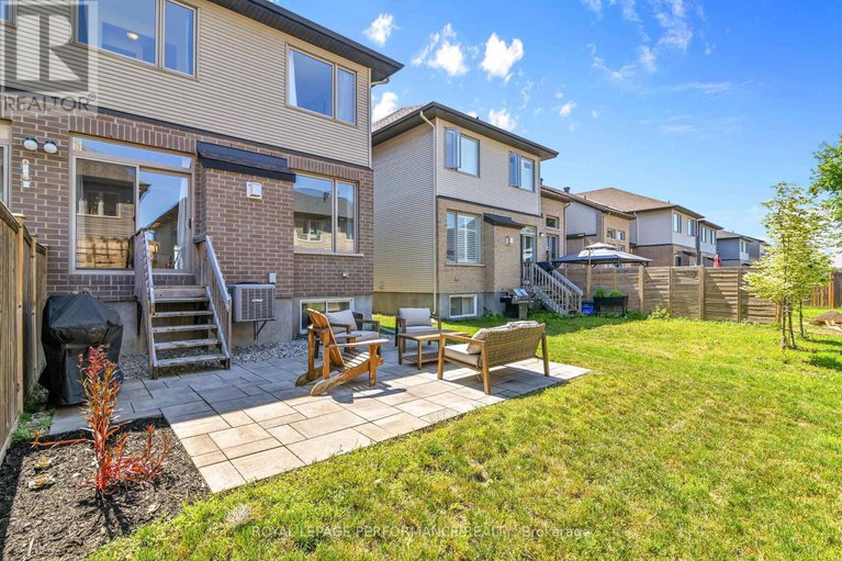 28635027/325-ardmore-street/riverside-southgloucester-glen/ottawa/ontario/K4M0E2_32