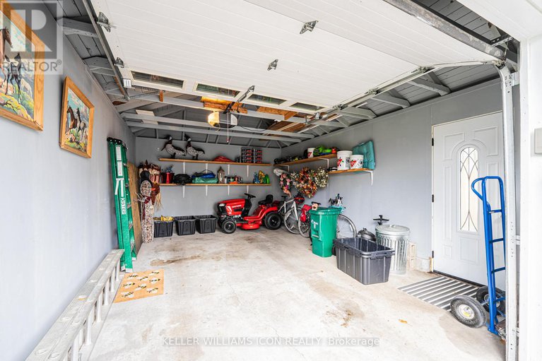 29080348/320-donald-b-munro-drive/carp/ottawa/ontario/K0A1L0_40