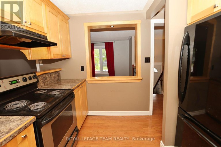 28826941/425-joseph-street/kemptville/north-grenville/ontario/K0G1J0_12