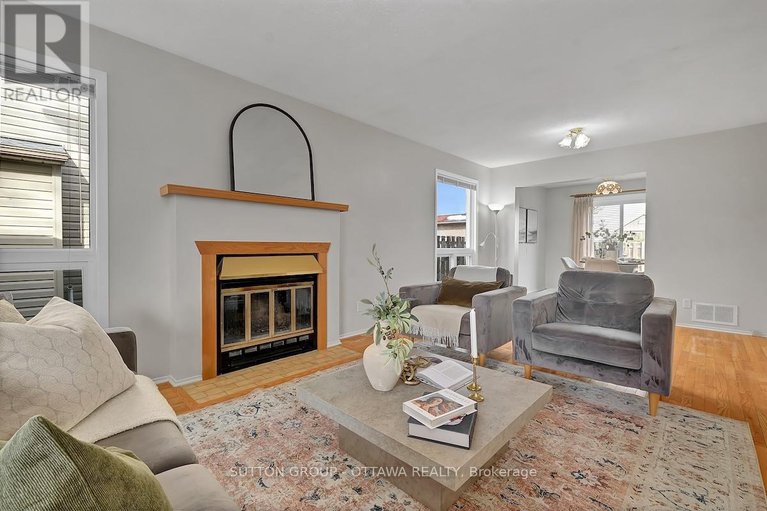 29123796/1540-bourcier-drive/bilberry-creekqueenswood-heights/ottawa/ontario/K1E3J2_7