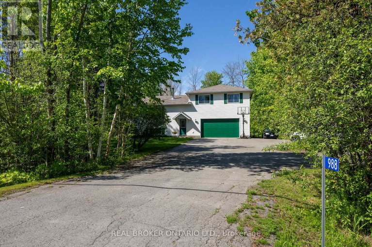 28732192/988-county-44-road/north-grenville-twp-kemptville-south/north-grenville/ontario/K0G1T0_2