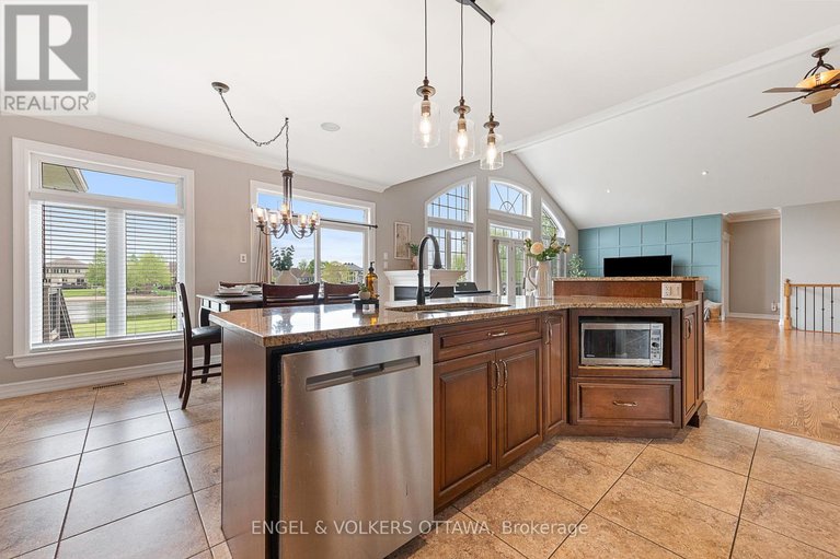 28526732/1468-sandy-beach-court/greely/ottawa/ontario/K4P0C2_12