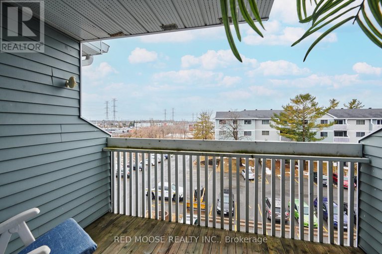 29220948/415-216-viewmount-drive/borden-farmstewart-farmcarleton-heightsparkwood-hills/ottawa/ontario/K2E7X4_31