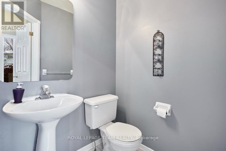 29100824/1584-cedar-mills-road/chateauneuf/ottawa/ontario/K1C7M1_32