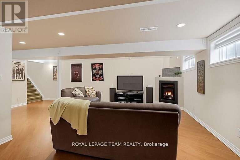 29201357/104-versilia-drive/barrhaven-east/ottawa/ontario/K2G7E4_43