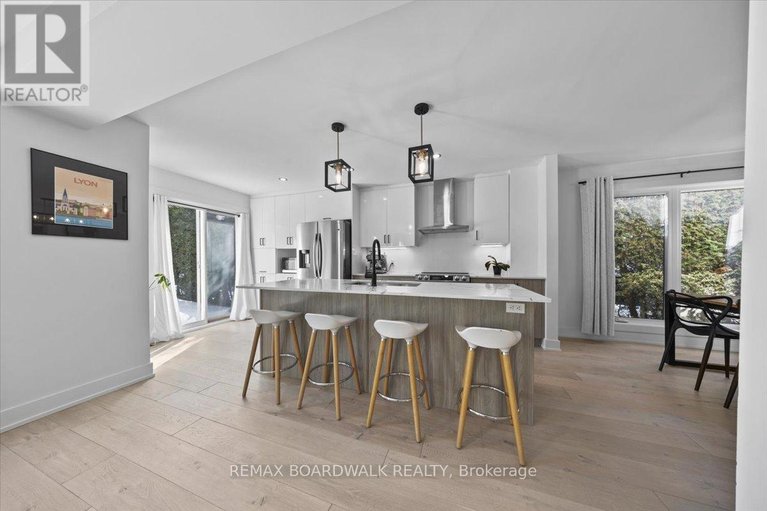 29598095/1535-kamouraska-circle/chateauneuf/ottawa/ontario/K1C3J1_10