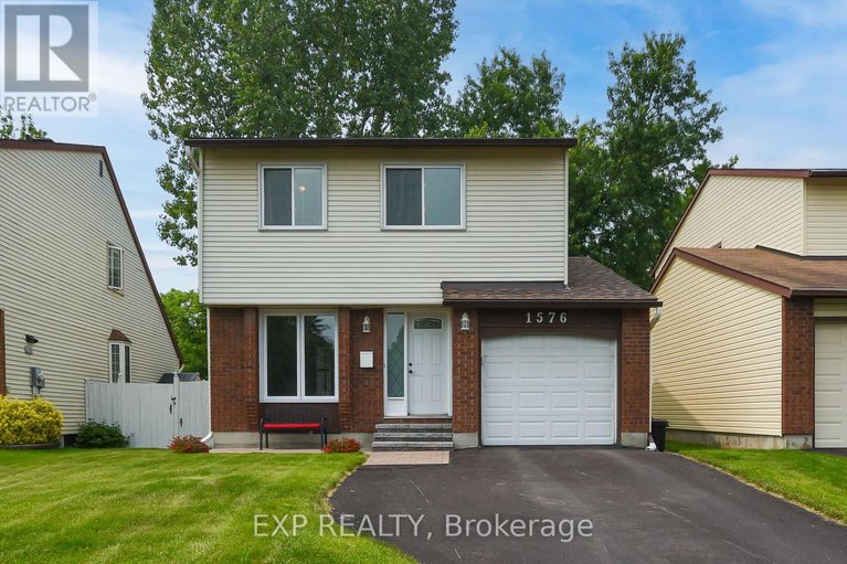 28588528/1576-st-georges-street/bilberry-creekqueenswood-heights/ottawa/ontario/K1E2M9_1