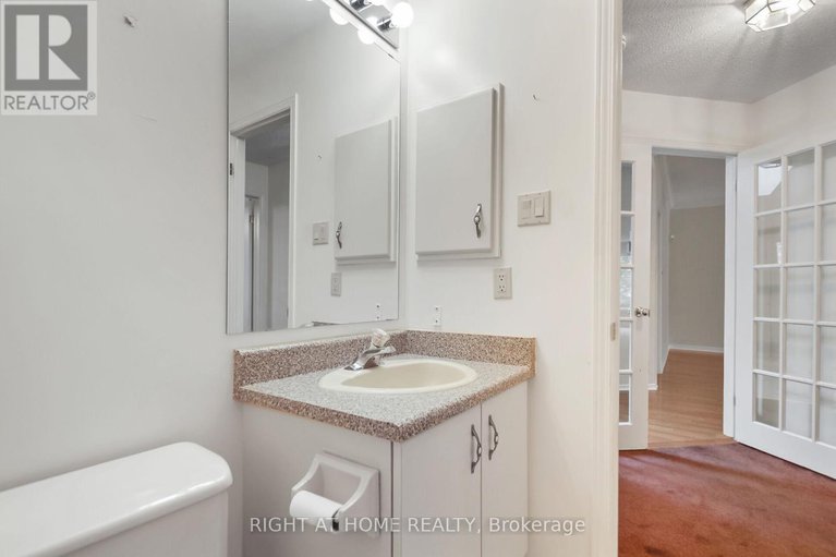 28746004/40-kettering-private/hunt-clubwestern-community/ottawa/ontario/K1V0X8_18