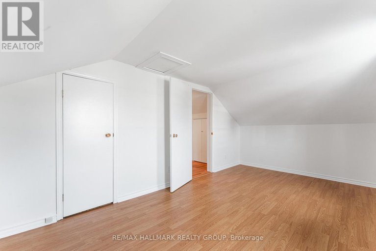 28754668/5-nelson-street/finch/north-stormont/ontario/K0C1K0_12