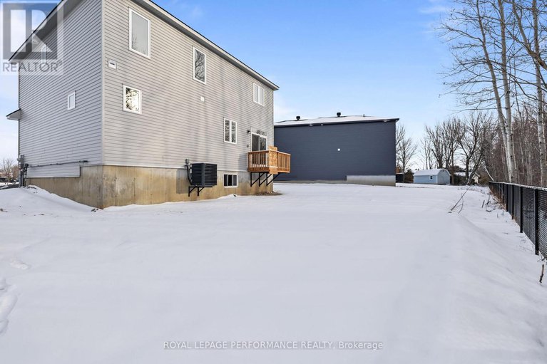 29178346/10-academie-street/embrun/russell/ontario/K0A1W0_34