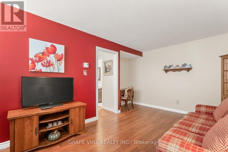 29662383/36-177-salter-crescent/beaverbrook/ottawa/ontario/K2K1Y9_28