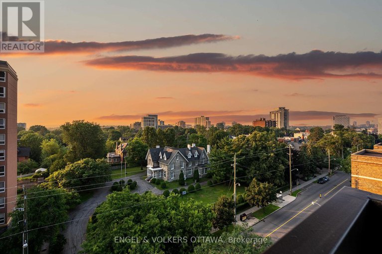 28619826/8a-400-laurier-avenue-e/sandy-hill/ottawa/ontario/K1N8Y2_43