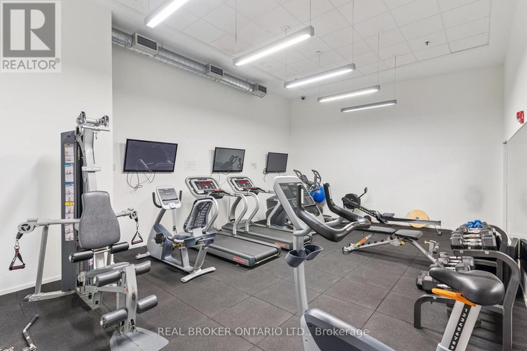 28528620/623-349-mcleod-street/ottawa-centre/ottawa/ontario/K2P0S1_34