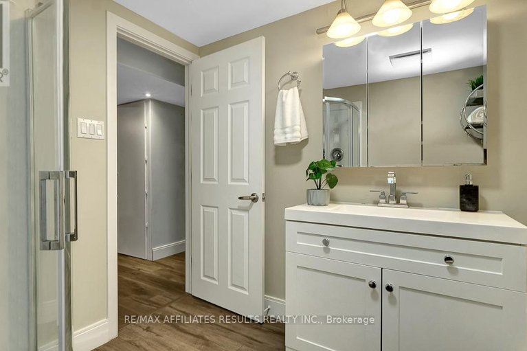 29657877/13-redfox-place/bridlewood/ottawa/ontario/K2M1C8_33