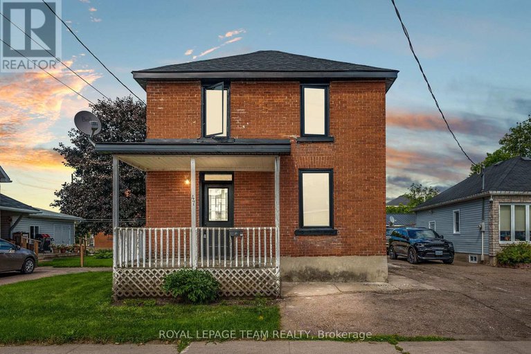 28643288/47-bonnechere-street-n/renfrew/renfrew/ontario/K7V1Y8_1