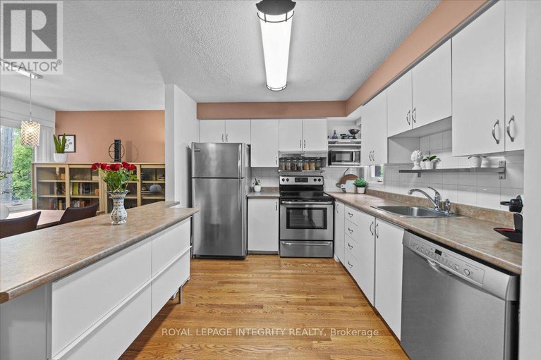 28552729/1094-blasdell-avenue/manor-park/ottawa/ontario/K1K0C3_8