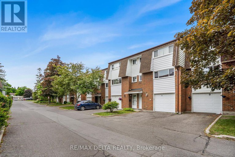 28534404/8-2296-orient-park-drive/blackburn-hamlet-south/ottawa/ontario/K1B4N6_2
