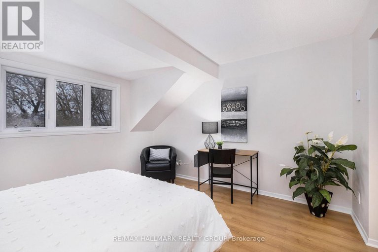 28367282/15-20-charlevoix-street/vanier/ottawa/ontario/K1L8K5_15