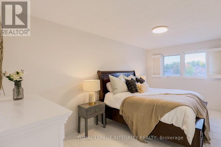 28908572/1266-famlit-court/beacon-hill-south/ottawa/ontario/K1J9A2_21