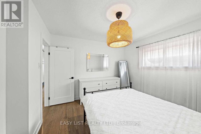 29604782/756-dickens-avenue/elmvale-acres/ottawa/ontario/K1G2X8_20