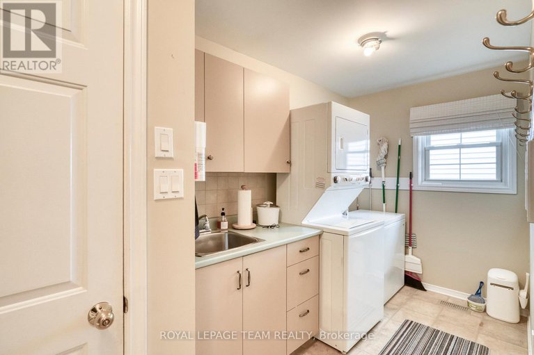 28945914/16-tatra-street/almonte/mississippi-mills/ontario/K0A1A0_21