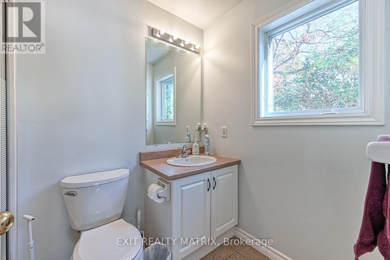 28940721/7719-lawrence-street/vernon/ottawa/ontario/K0A3J0_16