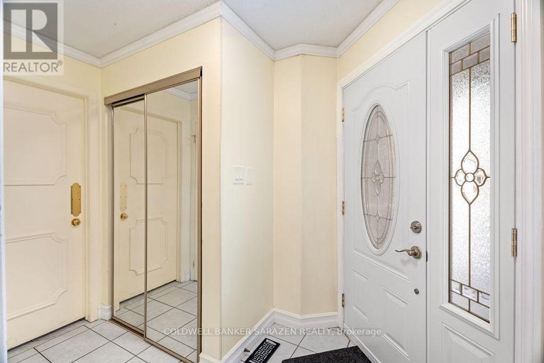 29282717/1040-karsh-drive/hunt-club-park/ottawa/ontario/K1G4M9_8