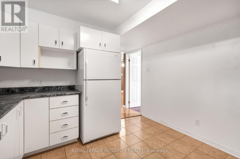 28999815/1659-toulouse-crescent/orleanssunridge/ottawa/ontario/K1C6K5_26