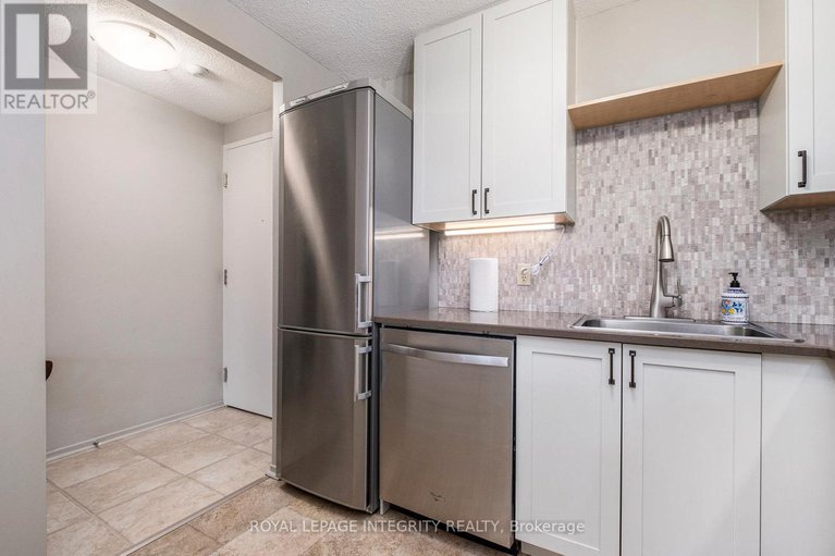 29107504/210-1025-grenon-avenue/fairfield-heights/ottawa/ontario/K2B8S5_17