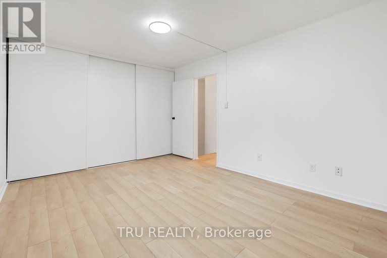 28561491/60-98-mcclintock-way-way/katimavik/ottawa/ontario/K2L2A4_19
