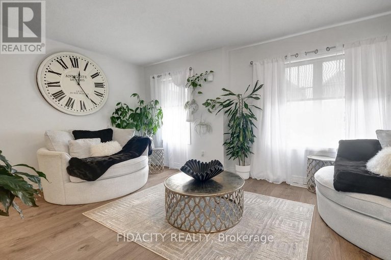 28749248/111-gelderland-private/emerald-meadowstrailwest/ottawa/ontario/K2V0H8_12